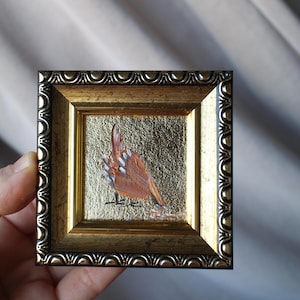 Pintura al óleo de gallina de pollo, pintura original enmarcada con hoja de oro de 2 x 2, pintura de búho, ilustración original enmarcada, decoración del hogar, arte de pared