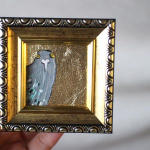 Retrato de paloma, pintura al óleo, hoja de oro, pintura original enmarcada, 2x2, pintura de paloma, ilustración original enmarcada, decoración del hogar