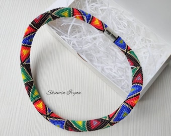 Collar de cuentas de crochet: joyería colorida de cuerda con cuentas estilo bohemio