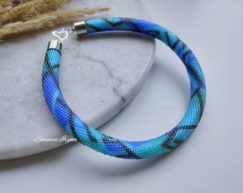 Collar de ganchillo con cuentas azul turquesa, joyería geométrica de cuerda