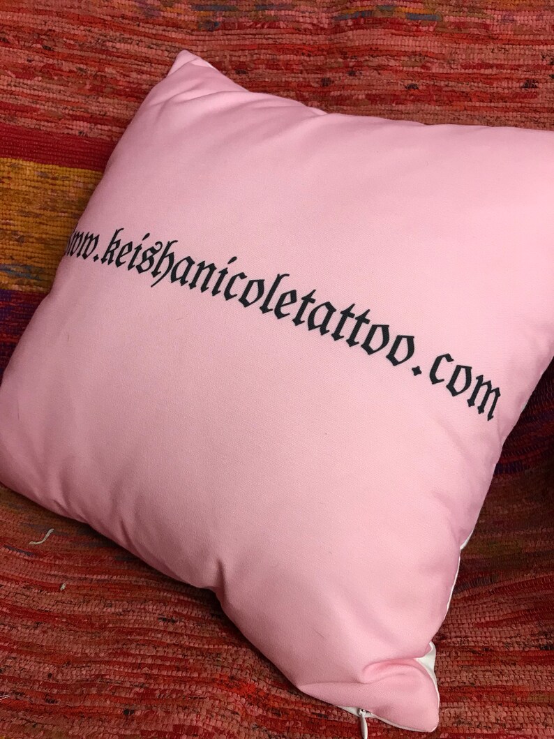 Snekke pillow