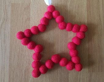 Red Felt Ball Star Hanging, Home Decorations, Colourful Wool Beads Shaped into a Star Wreath. Ideal gift for Birthdays and Mothers Day