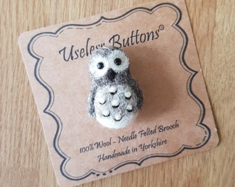 Needle Felted Owl Brooch Handmade in Natural Jacobs and Merino Wool with Glass Eyes. Felt Owl Pin, Ideal Birthday, Mothers Day, Teacher Gift