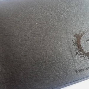Personalisiertes Surfing Leder Portemonnaie.  Graviert mit eigenem Text. Geschenkbox vorhanden.