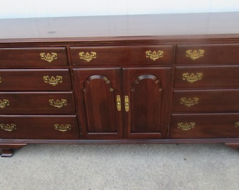 Ethan Allen Georgian Court Dresser Cherry Designer