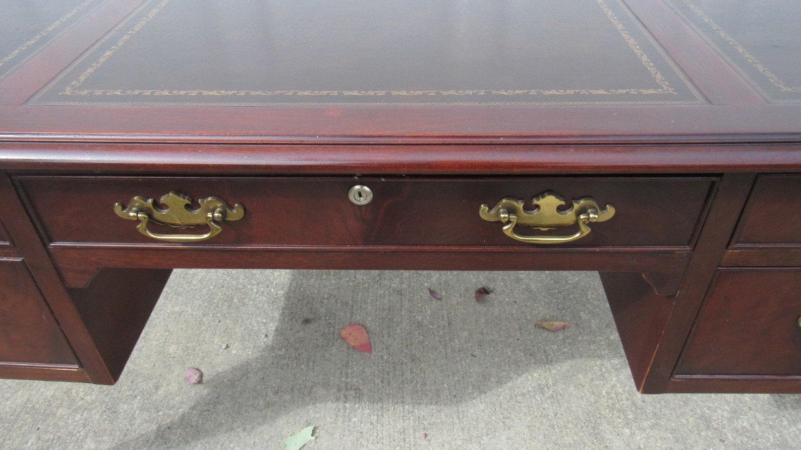 Hekman Chippendale Claw Desk Mahogany Leather Top Etsy