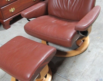 Henkel Harris Executive Mahogany Desk Leather Amazing