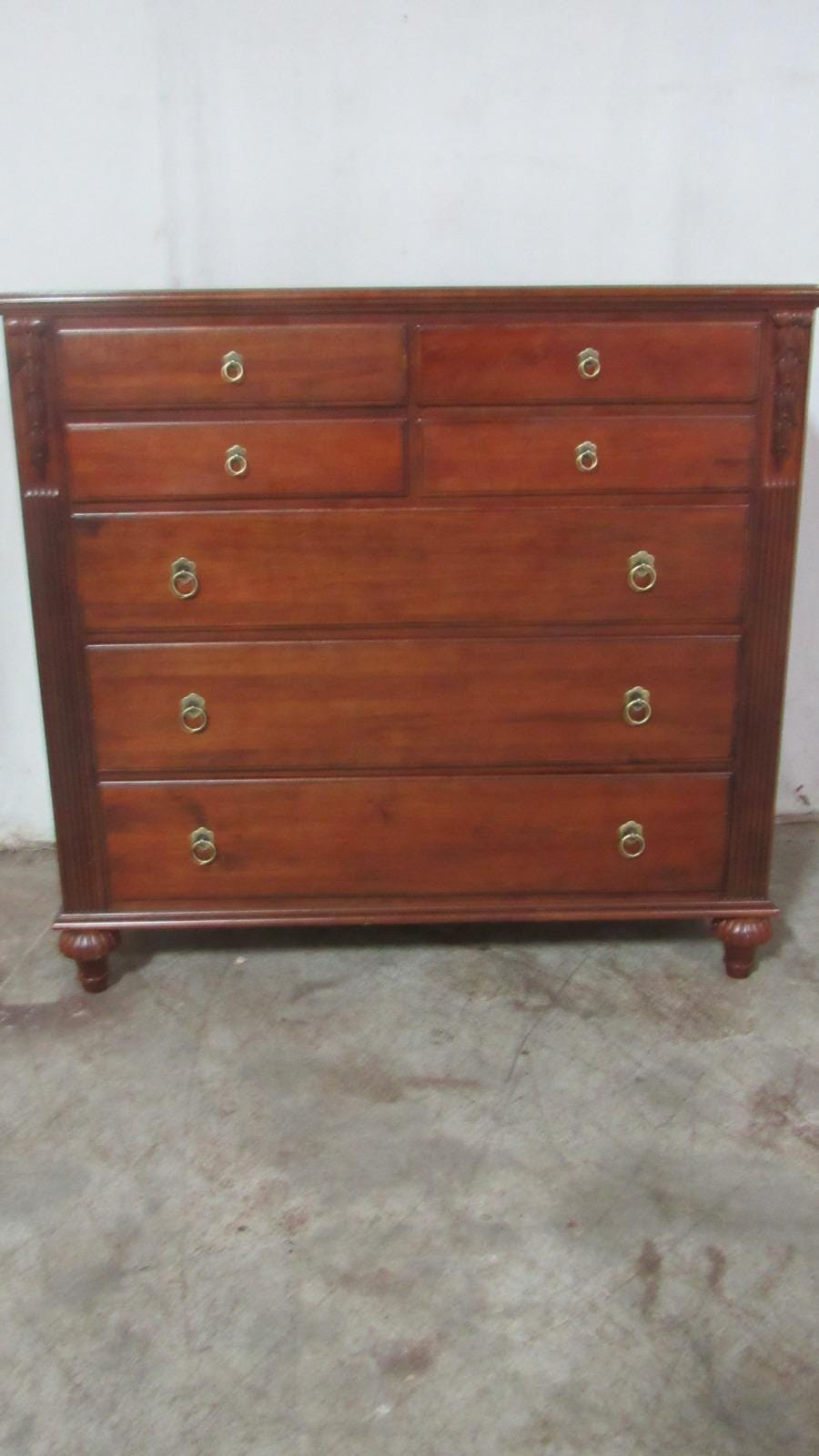 Ethan Allen Freeport End Table, image size:900x1600