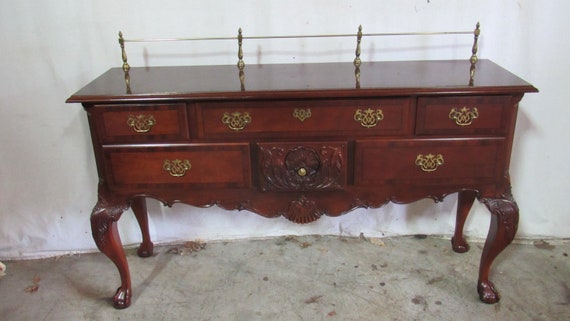 Chippendale buffet sideboard outlet