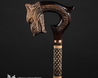 Carved Animal Walking Cane: Exquisitely Crafted Wolf-themed Walking Stick