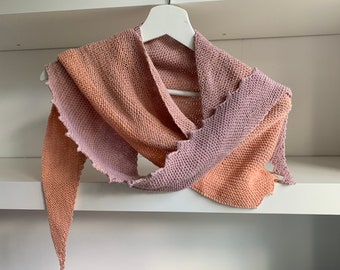Asymmetric triangular dragon tooth scarf in soft peach to lilac. Cotton mix