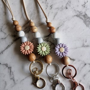 Boho Lanyard in Pastell Daisy: Silikonperle für Ausweishalter