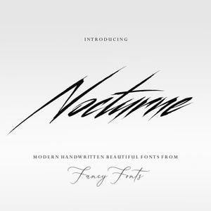 以下が含まれることがあります： 黒い筆致スタイルのフォントで「Nocturne」という単語が表示されたデジタルグラフィック。単語の上には「INTRODUCING」というテキストがあり、その下には細いセリフフォントで「MODERN HANDWRITTEN BEAUTIFUL FONTS FROM Fancy Fonts」というテキストが配置されています。