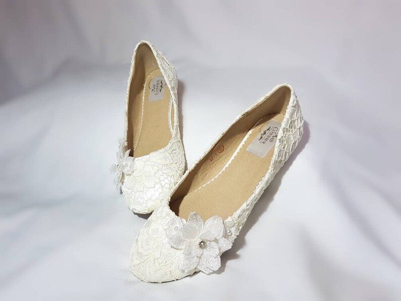 Ivory Lace Flower Wedding Shoes flat  wedding shoes flat image 2