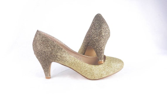 Buy > gold champagne heels > in stock