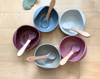 Engraved Silicone Baby Suction Bowl w/Spoon. Personalized Baby Suction Bowl. Slate blue, Gray, Wine Red, Dusty Rose, Cool White Suction bowl