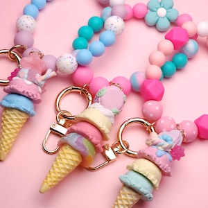Ice Cream Bracelet Keychains| Beaded Cute Accessories| Kawaii Summer Fashion| Handmade Statement Jewelry| Perfect for Keys, Wallet, Purse
