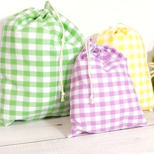 Cadeauzakjes met gingham-ruit, stoffen zakjes met trekkoord
