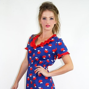 True Vintage Dress. Vintage 60s Dress. Red Apple Mini Dress.  Vintage Clothing.  Unique Vintage.  Retro Clothes