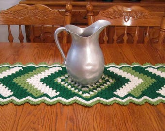 St. Patrick's Table Runner Doily 44.5" x 15.5" Crochet Country Kitchen Farmhouse