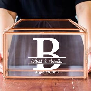 Calcomanía de vinilo con el apellido inicial del nombre de la pareja, calcomanía para caja de tarjetas de boda, monograma de boda, calcomanía para pozo de los deseos de boda, calcomanía para caja de sombras de boda
