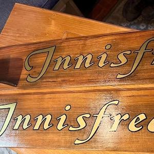 Letras doradas de estilo antiguo con bordes negros, calcomanías de contorno dorado y negro, vinilo con sombras doradas y negras, altura de letras de ventana doradas vintage