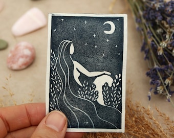 The moonshine goddess - Mini Linoldruck