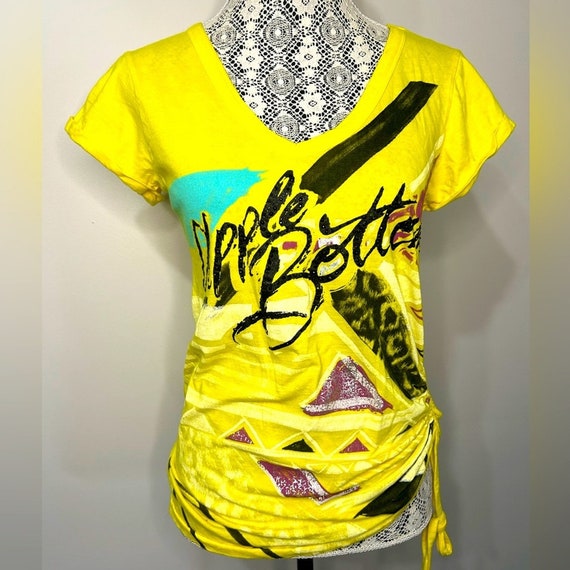 Vintage Yellow Apple Bottoms V Front Cinch Hip Shirt With Metallic  