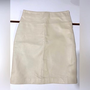 Vintage 90’s pale cream genuine leather mini skirt size 0