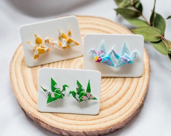 Origami Kranich Ohrstecker: Handgemachter Papierschmuck