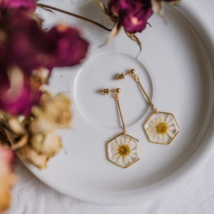 Real Flower Earrings  - Botanical Jewellery , Pressed Flower Earrings , Real Flower Jewellery , Resin Jewellery