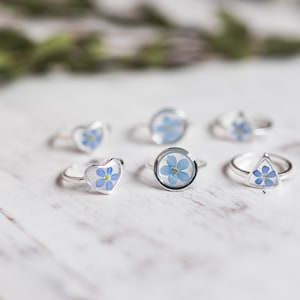 Forget-me-not Ring  - Botanical Jewellery , Pressed Flower Ring , Nature Jewellery , Real Flower Jewellery , Resin Jewellery