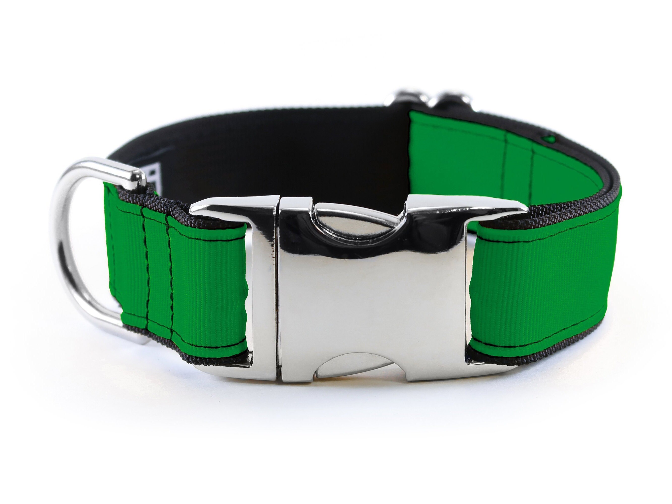 green dog collar