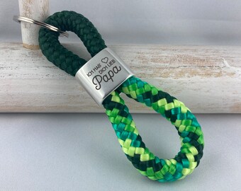 Key ring made of sailing rope with a silver-plated connecting piece with the engraving "I love you Papa", dark green/ green mix