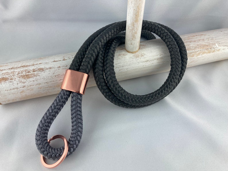 Set of lanyard and key ring made of sailing rope with an intermediate piece in rose gold, gray/dark gray image 5