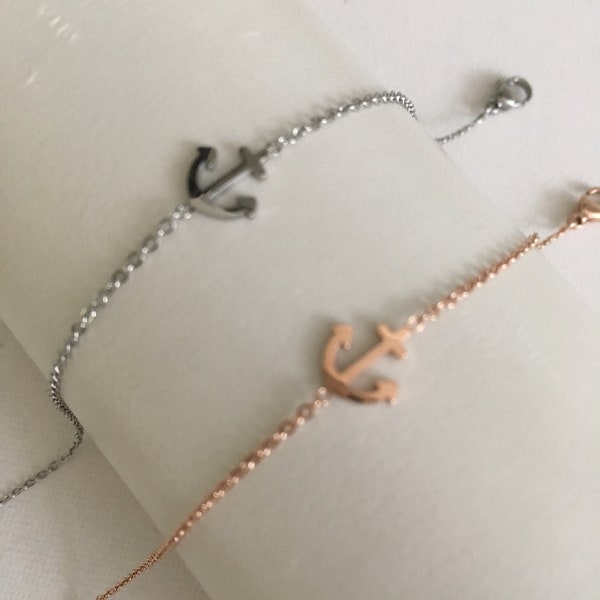 Zartes Armband aus rostfreiem Stahl mit kleinem Anker in roségold und silber
