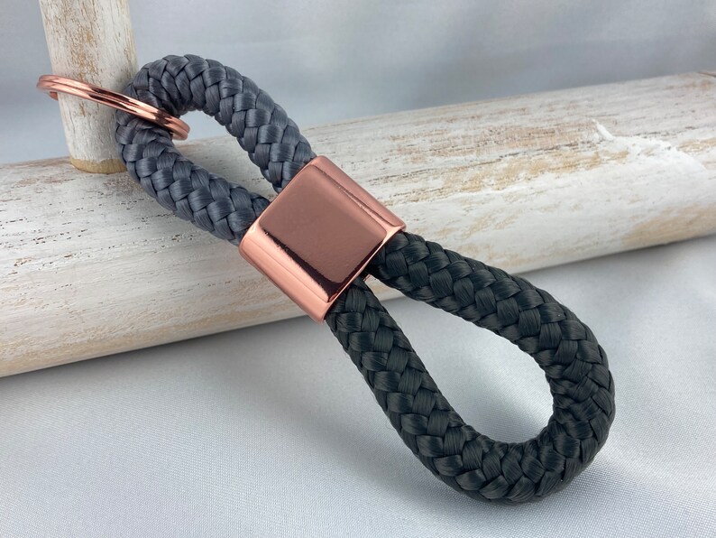 Set of lanyard and key ring made of sailing rope with an intermediate piece in rose gold, gray/dark gray image 6