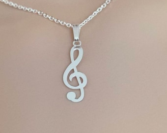 Collier en argent massif avec pendentif clé de sol