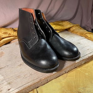 Military parade shoes. 1950s. Never worn. Skin and leather.