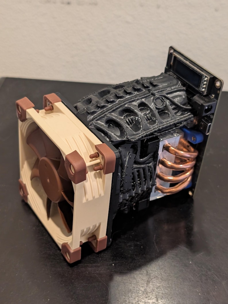 Space Jockey Version, does not include Gamma,cooler or fan!