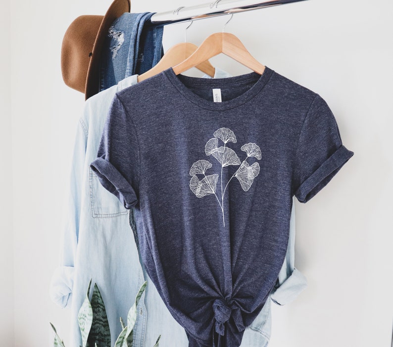 Gingko Leaf Tshirt, Botanical Nature Tshirt, Leaf Tshirt, Boho Womens Tee, Navy Tshirt, Cute Nature Shirt, Minimalist Tshirt, Botanical Tee Heather Midnight Nav