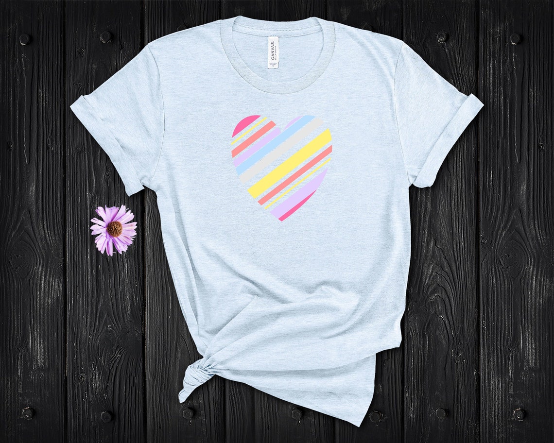 Camiseta de rayas de rayas de las señoras del corazón. Etsy