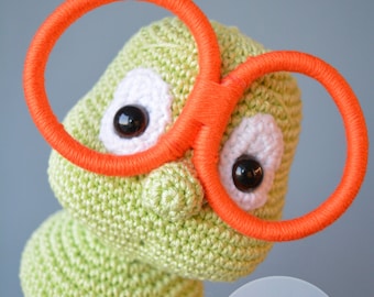 OLIVER the BookWorm Crochet PATTERN [amigurumi, green, earth worm]