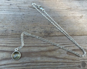 Dainty Crystal Pendant On .925 Sterling Silver Chain & Clasp Purple Amethyst  Green Amethyst And Labradorite Crystal Necklaces