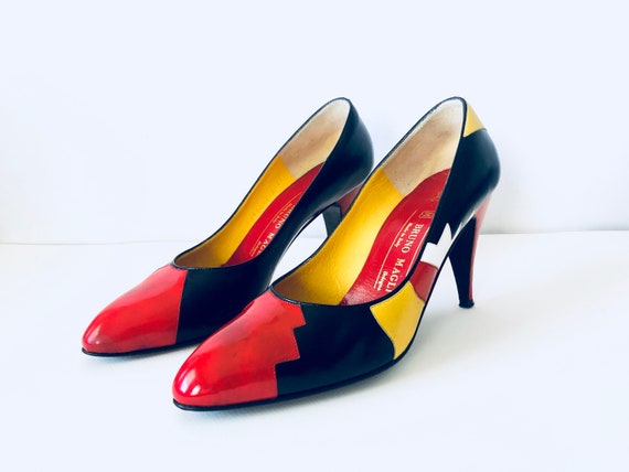 designer pumps