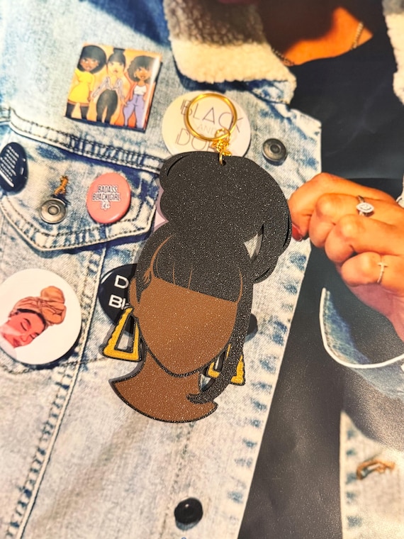 80s & 90s High Bun and Bang Black Girl Hairstyle Keychain | Fingerwaves | Retro Melanin Keychain Accessory