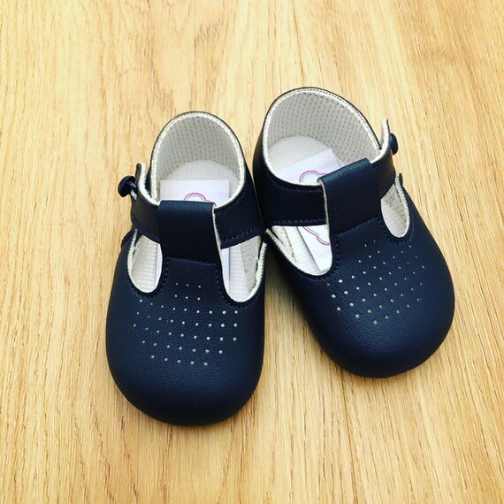 Traditional baby hotsell boy shoes