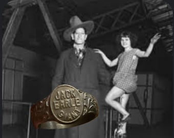 Antique Giant Ring, Giant, Jack Earle, Circus, SideShow, Tallest Man, Oddities, Curiosity