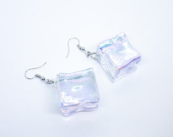 Holographic Cube