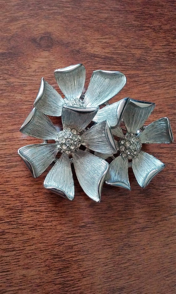 Metallic Textured Petal